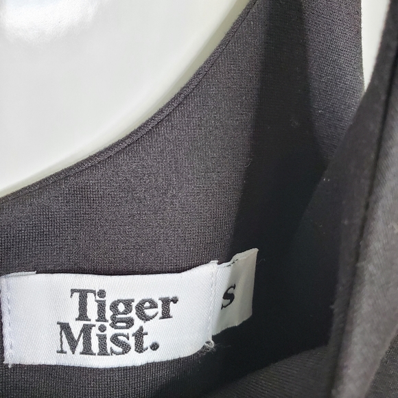 TIGER MIST Black Overall Slit Mini Dress Skirt Size Small - Picture 10 of 14